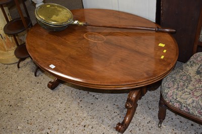 Lot 319 - An oval inlaid coffee table