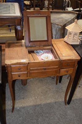 Lot 400 - Pine folding wash stand