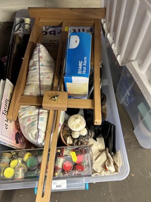 Lot 600 - Mixed Lot: Artists table top easel and other...