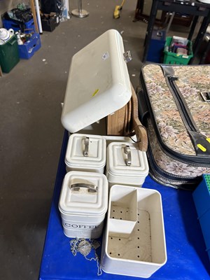 Lot 620 - Quantity of kitchen storage tins, cutlery,...