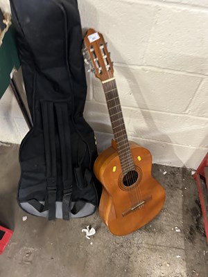 Lot 692 - Acoustic guitar and case