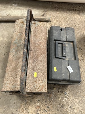 Lot 1024 - Two tool boxes including contents