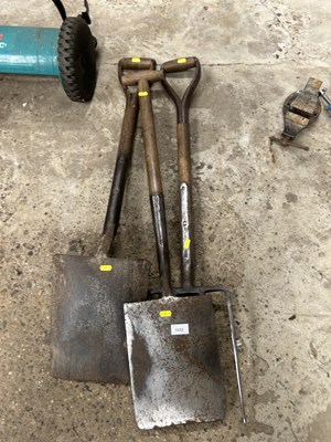 Lot 1033 - Mixed Lot: Spade, shovel and fork