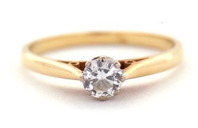 Lot 15 - An 18ct solitaire ring, the round brilliant...