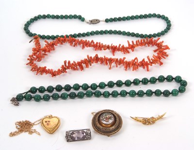 Lot 318 - A mixed lot of jewellery, to include an...