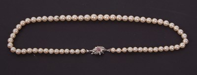 Lot 323 - An 18ct white gold and cultured pearl necklace,...