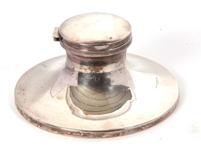 Lot 54 - A large George VI silver capstan ink well of...