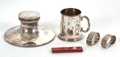 Lot 23 - Mixed Lot: Large George V silver capstan ink...