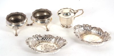 Lot 39 - Mixed Lot: A pair of Edwardian silver cauldron...