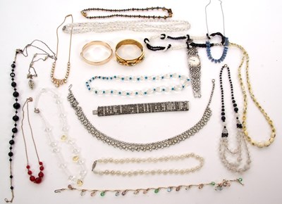 Lot 444 - A mixed lot of costume jewellery, to include a...