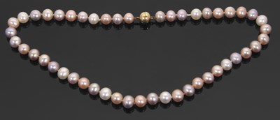 Lot 95 - A cultured pearl necklace, the multi-colour...