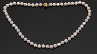 Lot 93 - A cultured pearl necklace, the round cultured...