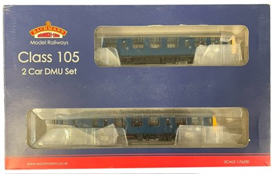 Lot 1 - A boxed Bachmann 00 gauge Class 105 2 car DMU set