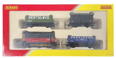 Lot 30 - A boxed Hornby 00 gauge R2669 Railroad Track Pack