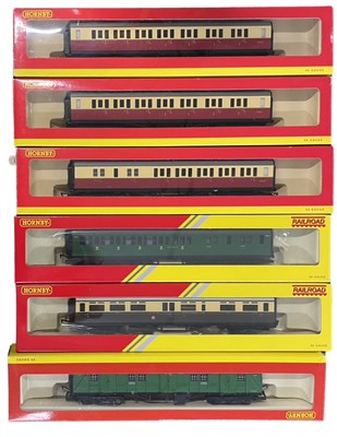 Lot 43 - 6 x Boxed Hornby 00 gauge corridors