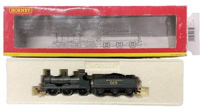 Lot 47 - A boxed Hornby 00 gauge Southern 029...