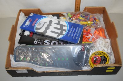 Lot 82 - Box of various golf accessories