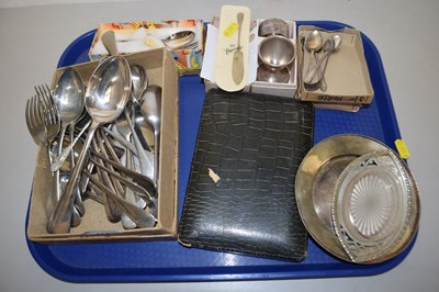 Lot 114 - Mixed Lot: Various assorted cutlery and other...