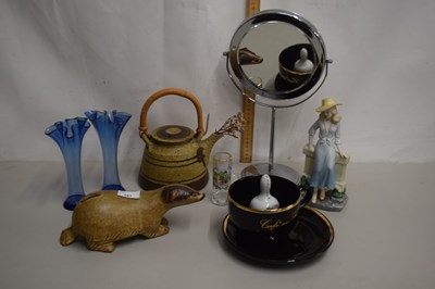 Lot 161 - Mixed Lot: Adjustable shaving mirror, badger...