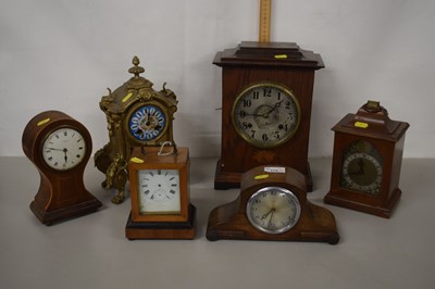 Lot 175 - Group of six various mantel clocks to include...