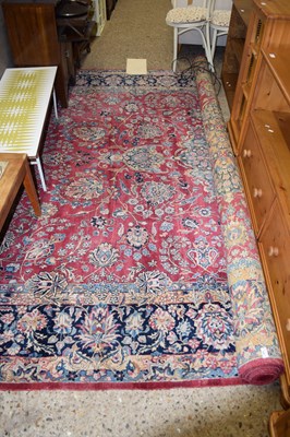 Lot 289 - 20th century floral patterned rug