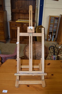 Lot 292 - Tabletop artist's easel