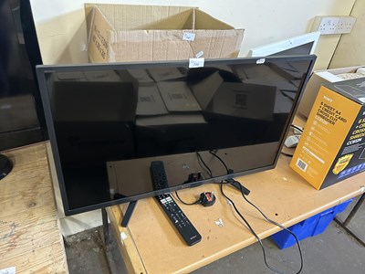 Lot 706 - Sony flat screen TV and remote control