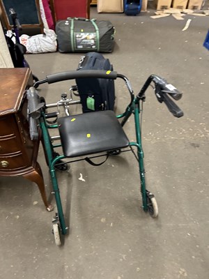 Lot 732 - Mobility aid