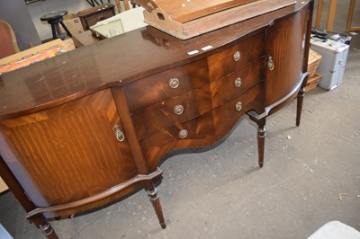 Lot 773 - Reproduction mahogany sideboard