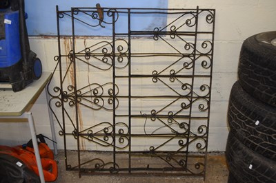 Lot 1000 - Set of metal driveway gates