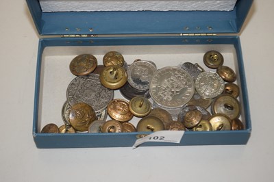 Lot 102 - Box of military buttons and others