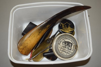 Lot 117 - Box of shoe horns, pot lid etc