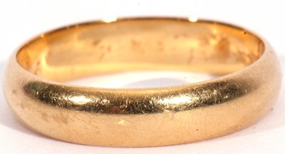 Lot 2 - 18ct gold wedding ring of plain polished...