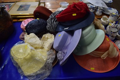 Lot 222 - Mixed Lot: Ladies hats