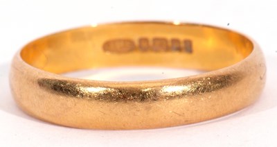 Lot 14 - 22ct gold wedding ring of plain polished...