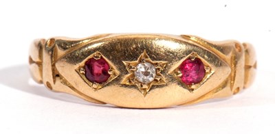 Lot 34 - Antique 18ct gold diamond and ruby ring...
