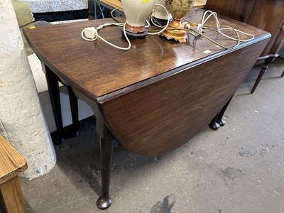 Lot 761 - Mahogany drop leaf dining table