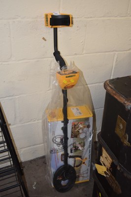 Lot 774 - A Garrett metal detector