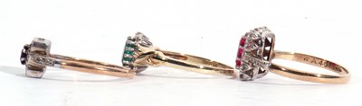 Lot 60 - Mixed Lot: modern 9ct gold green stone and...