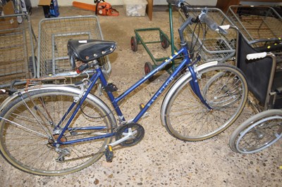 Lot 1068 - A Raleigh Pioneer road bike