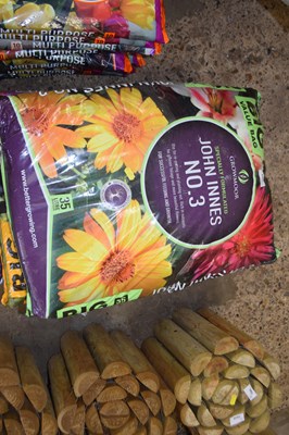 Lot 1084 - Five bags of John Innes No 3 Compost