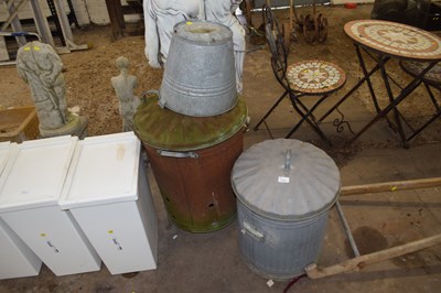 Lot 1094 - Mixed lot of galvanised items to include bins,...