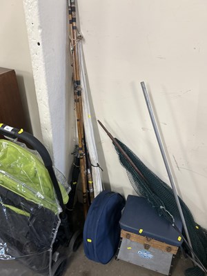 Lot 662 - Mixed Lot: Assorted fishing rods, seat box,...