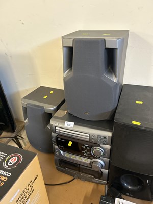 Lot 672 - JVC stereo