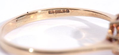 Lot 91 - Modern 9ct gold stamped paste set ring...