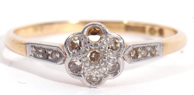 Lot 92 - Diamond cluster ring, having a diamond...