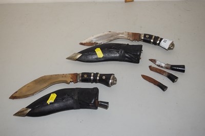 Lot 33 - A pair of small kukri knives