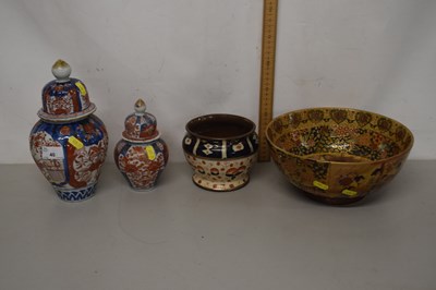 Lot 40 - Mixed Lot: Two Imari vases, reproduction...