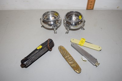 Lot 60 - Mixed Lot: Pair of silver plated salts...