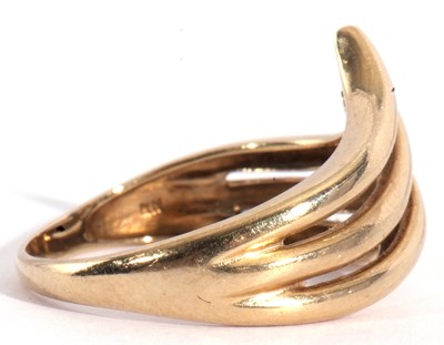 Lot 110 - Modern 9ct gold designer ring, a wishbone...